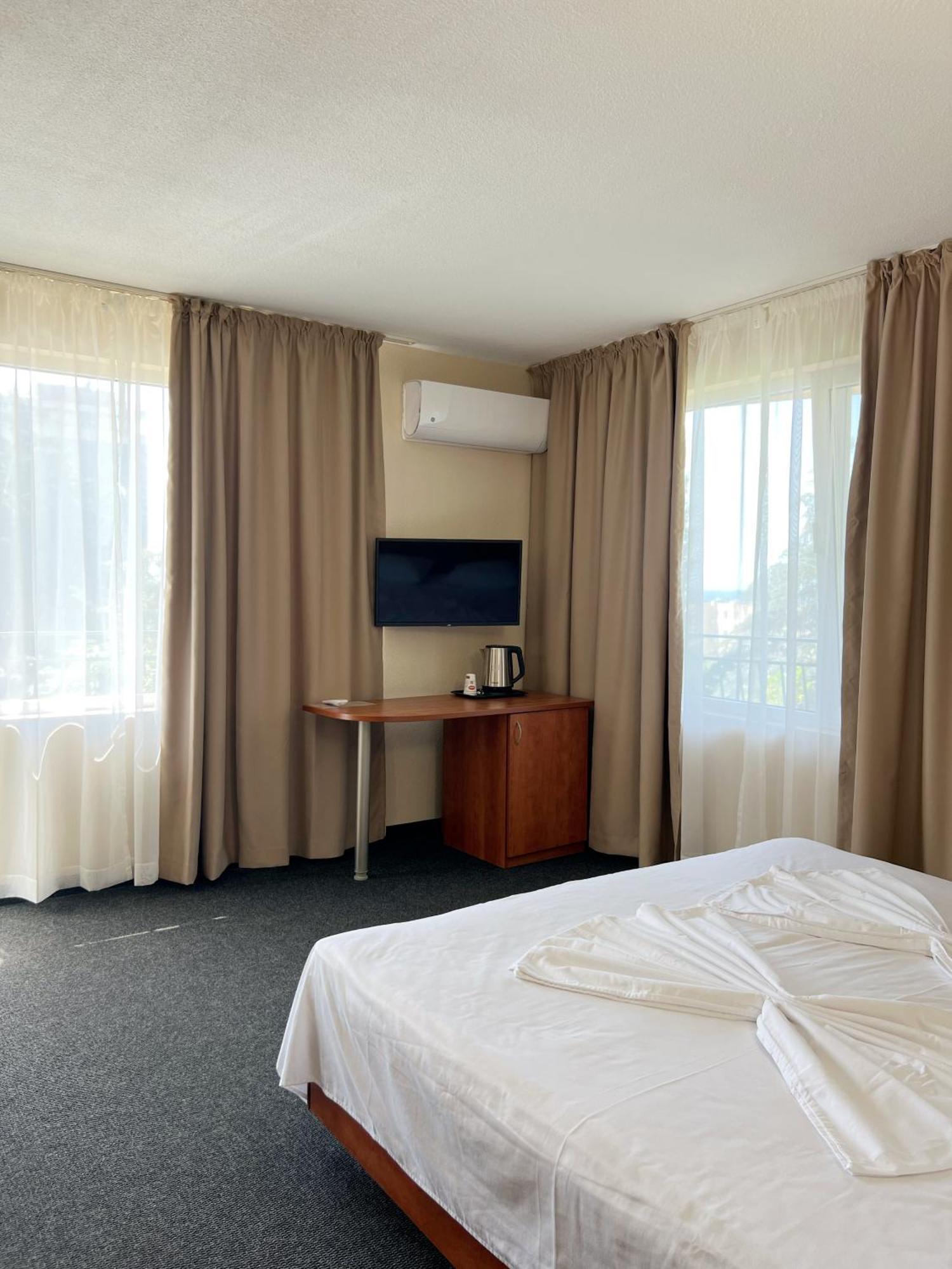 Hotel Jambo Golden Sands Exterior photo